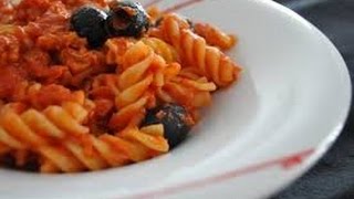 Ricetta veloce Pasta al sugo,tonno e olive nere,Qu - YouTube