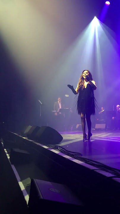 Download lagu Elissa live à l’Olympia-Paris 2025 ذنبي أنا