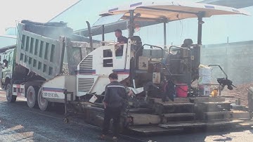 Máy Dải Nhựa Đường Đời Mới DYNAPAC SD135C Dải Thảm Nhựa Đường Cực Nhanh