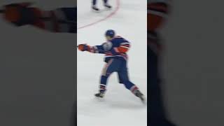 NHL. Oilers style redirection))) Забил челюстью - Ничего особенного)))