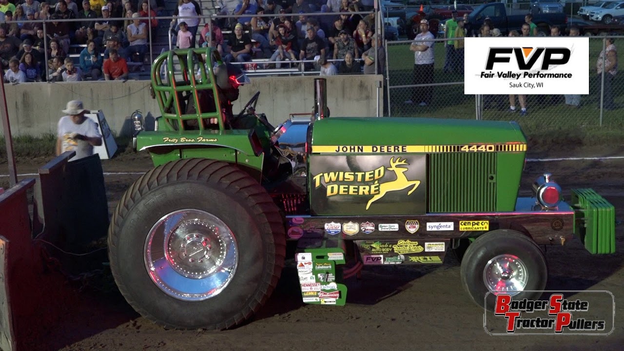 Badger State Tractor Pullers Super Farm Tractors -- Pulling For Hope