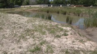 Toddler drowns in retention pond