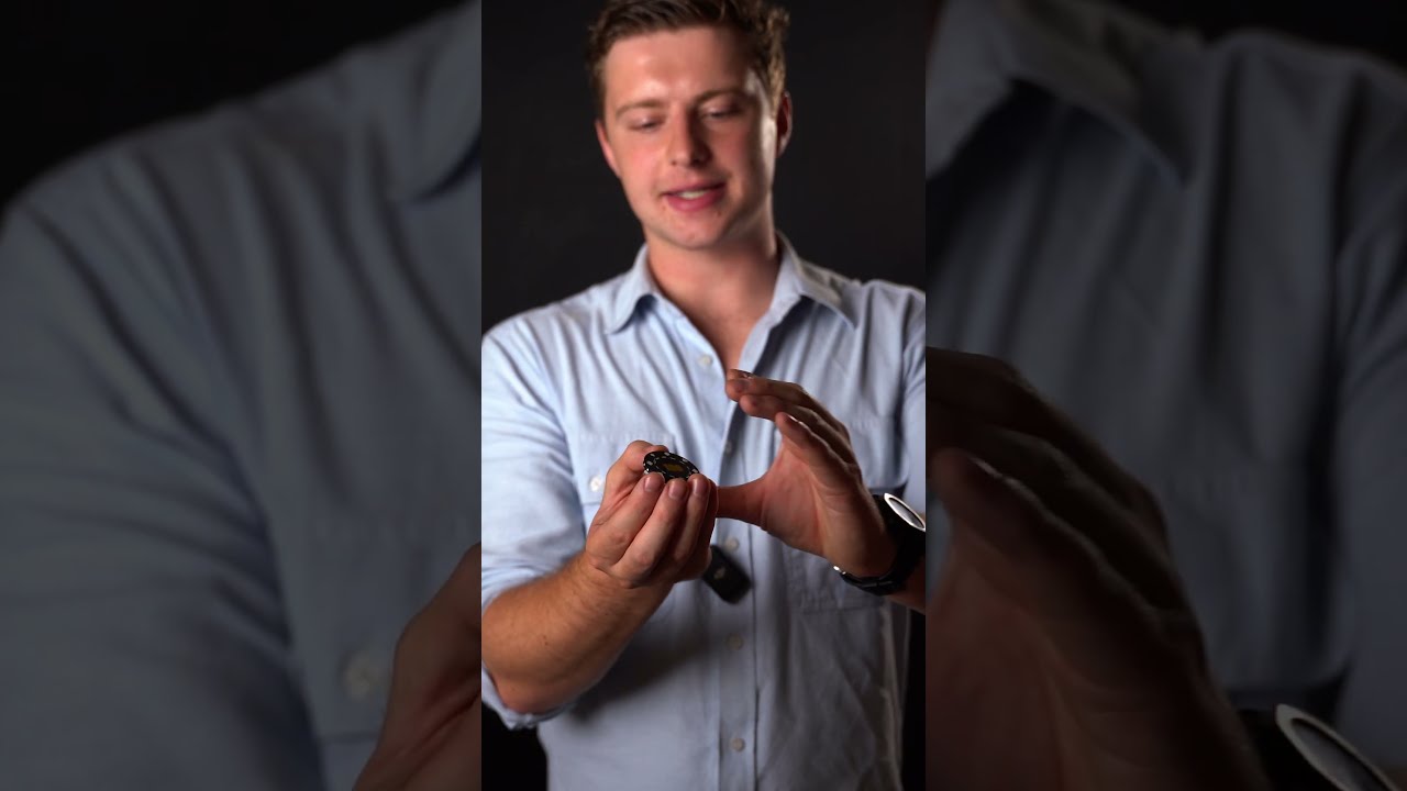 Simple Coin Vanish Magic Magician Illusion