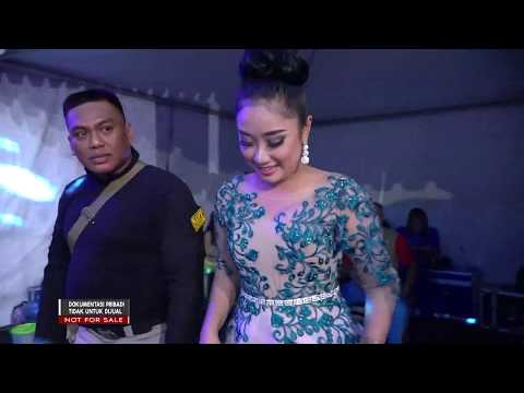 Om.adella mawar putih voc. Anisa rahma