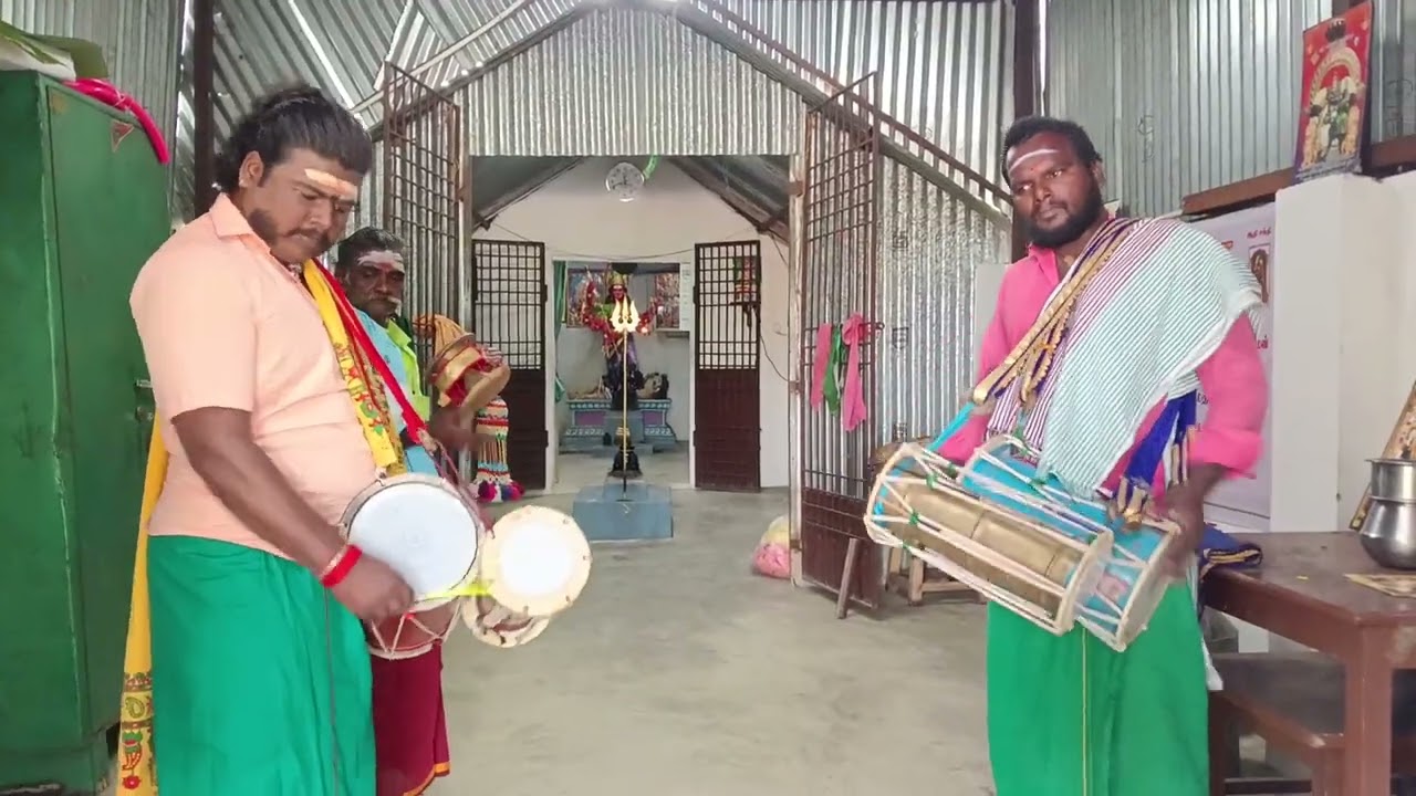 ஆதிசக்தி பம்பை உடுக்கை கலைக்குழு முரளிதரன் பூசாரி 8148953358