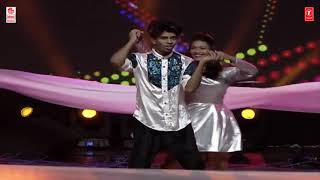 Padi Padi Leche Manasu Song Performence @ Padi Padi Leche Manasu Pre Release Event