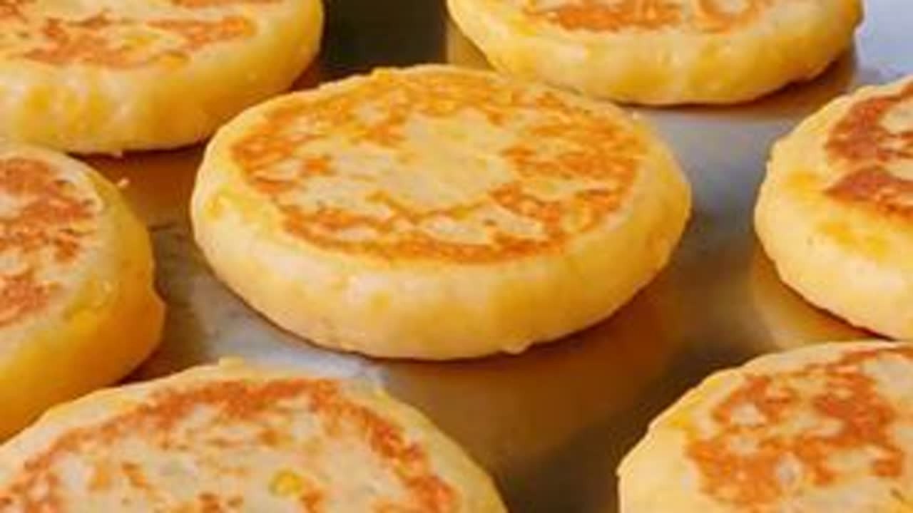 这个小饼太香了！您一定要试试哦！吃一次您就会爱上它！ #红薯饼 #家常烙饼 #营养又美味