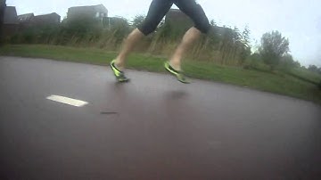 Running Vibram fivefingers Seeya slow motion (50%)