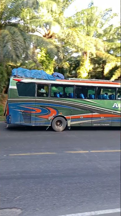 Bus ALS melewati Tanjakan Bukit kodok di pagi hari