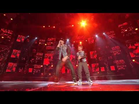 ADRIAN GAXHA FT FLORIANI - NGJYRA E KUQE ( Kenga Magjike 2012 - Nata Finale )