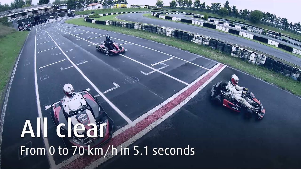 Linde MH E2 electric gokart goes to starting line YouTube