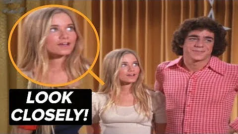 This Photo is NOT Edited - Take a Closer Look at This Brady Bunch Blooper!