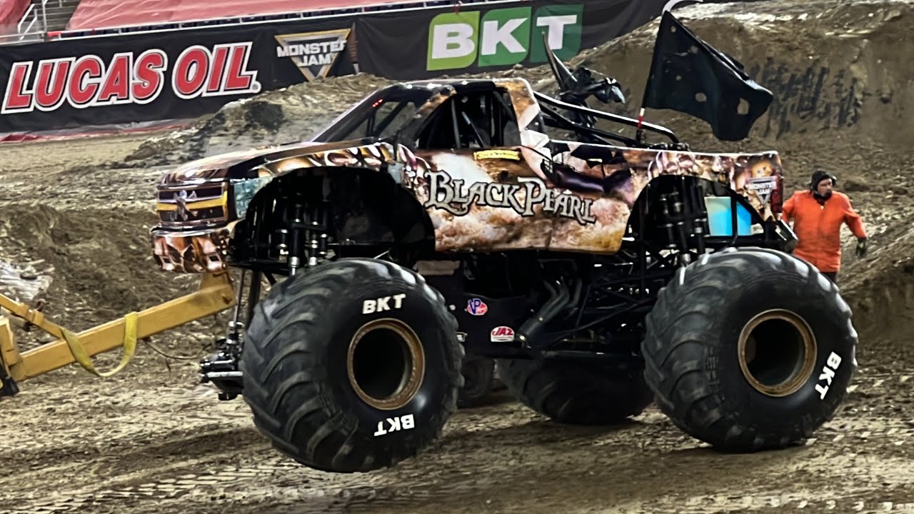 Monster Jam Detroit 2022 Freestyle Black Pearl YouTube