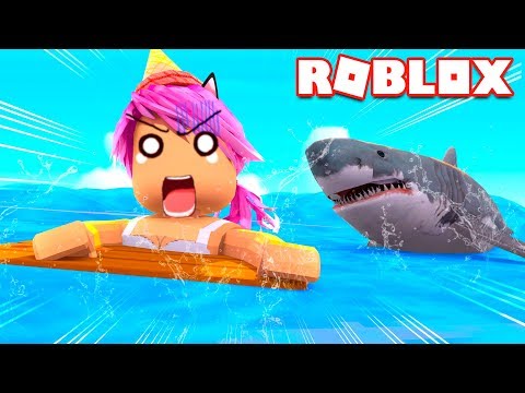 Escapa Del Tiburon En Roblox Roblox Sharkbite Espanol Youtube - salchichas locas en roblox