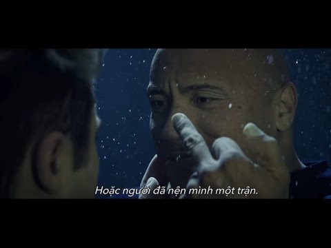 PHIM CHIẾU RẠP "BAYWATCH / ĐỘI CỨU HỘ BÃI BIỂN" Red Band Trailer