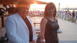 Hakan Arin Her Eve Lazım Resimi