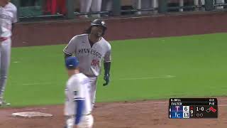 Josh Bell's 1st homer of the 2026 season is a 3-run shot