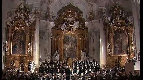 Wolfgang Amadeus Mozart - Requiem [Confutatis/Lacr...