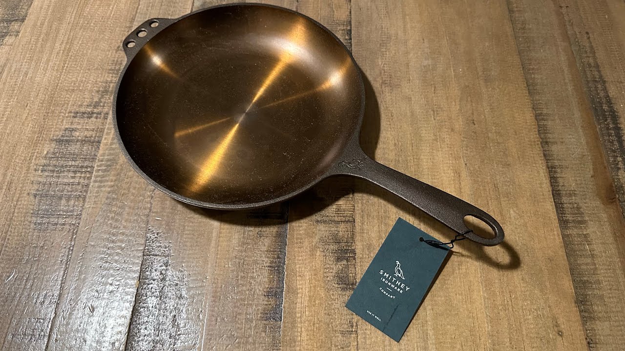 SMITHEY IRONWARE No. 10 Cast Iron Chef Skillet - Amber Marie and Company