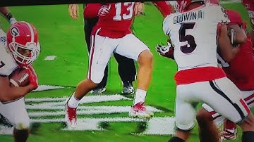 Nick Chubb Breaks Tackle For Long TD Run Rosebowl 2018