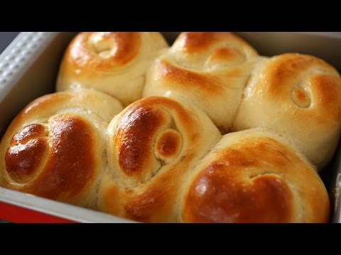 bread-rolls-or-dinner-rolls-(roll-ppang:-롤빵)