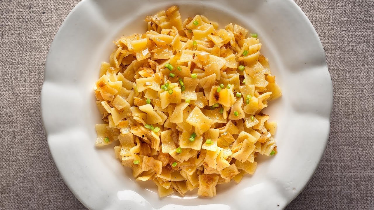 KARAMELLISIERTE KRAUTFLECKERL