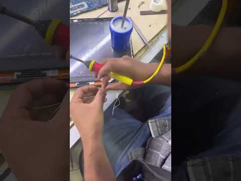 Laptop WIFI card antenna wires broken Replace the Wireless Antenna Cables -Dell Wi-Fi week signal by Suraj Computers