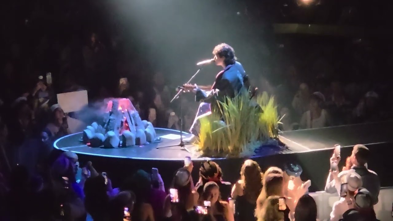 Conan Gray - Generation Why (live)