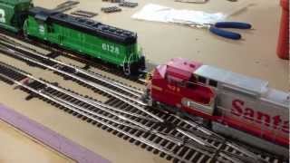 ho scale bn sd9 model train engine with sound switching denver yard