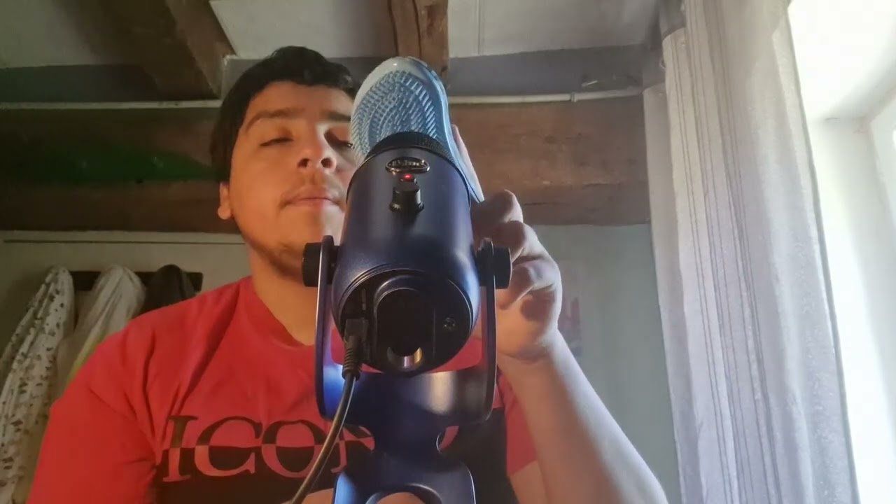 ASMR [ FR ] Brosses pour les cheveux et calendrier de l'avent Avril 2025 ❤️❤️❤️😴😴😴🪮🪮🪮📅📅📅🗓🗓🗓