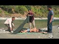 Saving a Drowning Person (French) - Emergency Care Series
