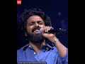 தங்கசெயினோடு GV-ஐ பார்க்க வந்த பிரபலம்
