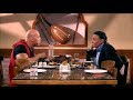 لما تعزم بطل كمال اجسام علي الغدا هيا جت علي النيفا