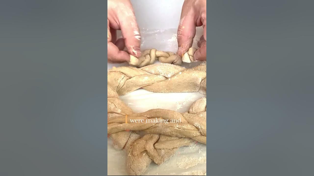 Have fun baking Challah 🍞 secrets to make friends like Jewish Yemenite moms #shorts#cooking#friends