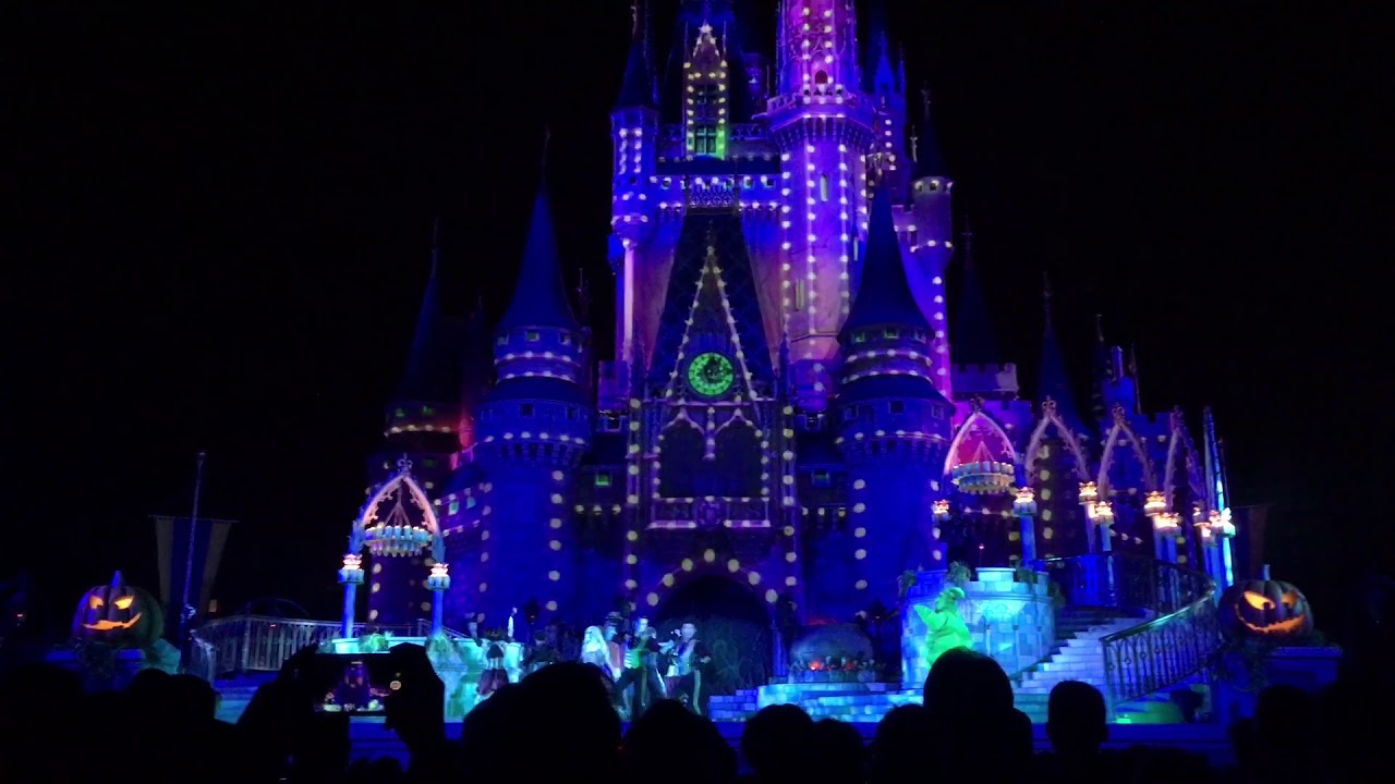 Hocus Pocus Villain Spectacular 2017 - YouTube