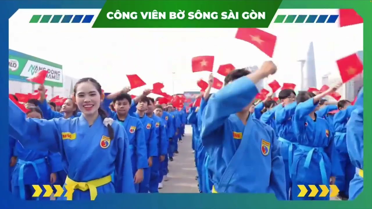 أكبر إستعراض في فيتنام 