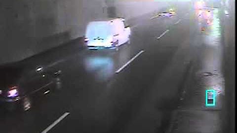 2.1 .Medium abandoned object in tunnel