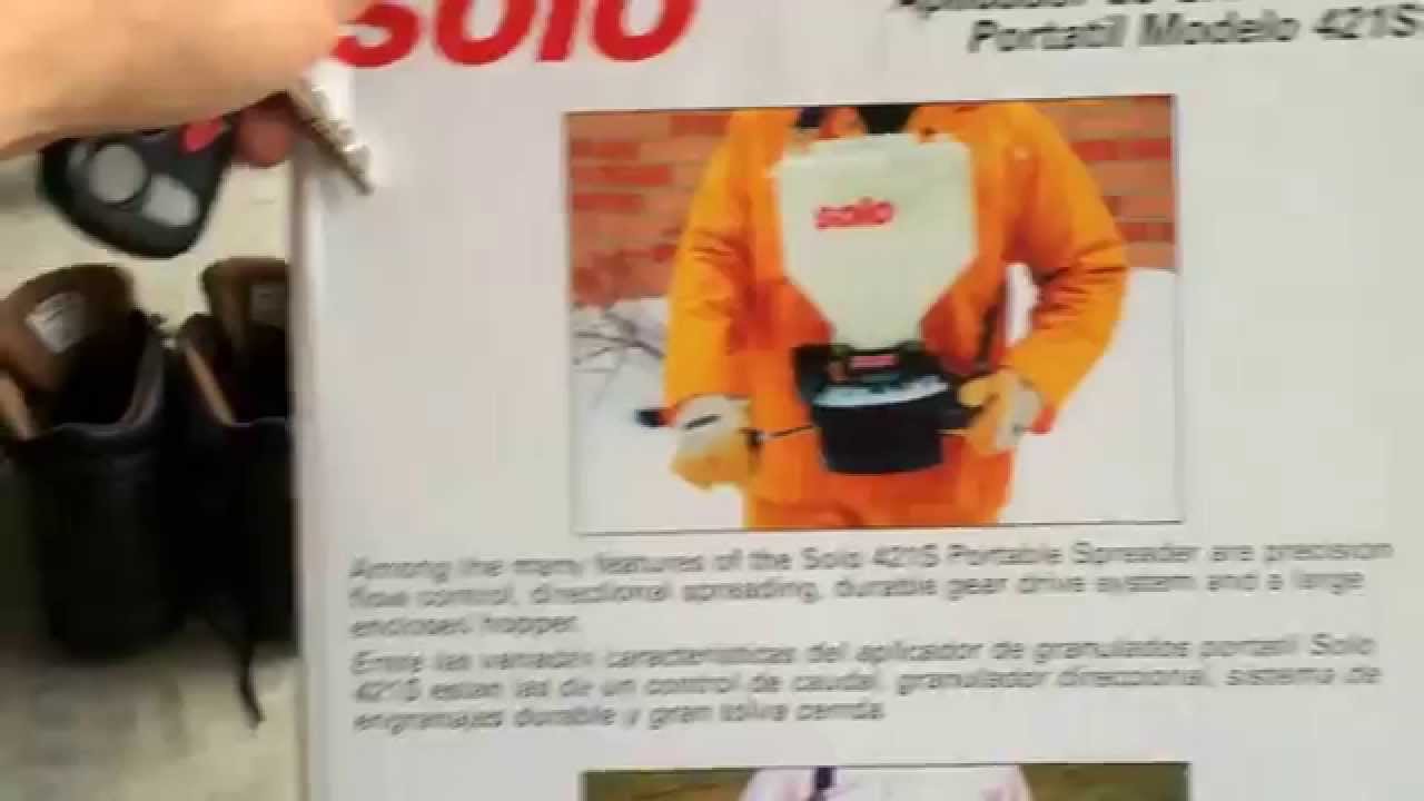 Solo 421s Portable Spreader Unboxing - YouTube