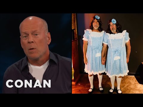 Прометейce Willis's "Shyamaween" Party Costume - CONAN on TBS