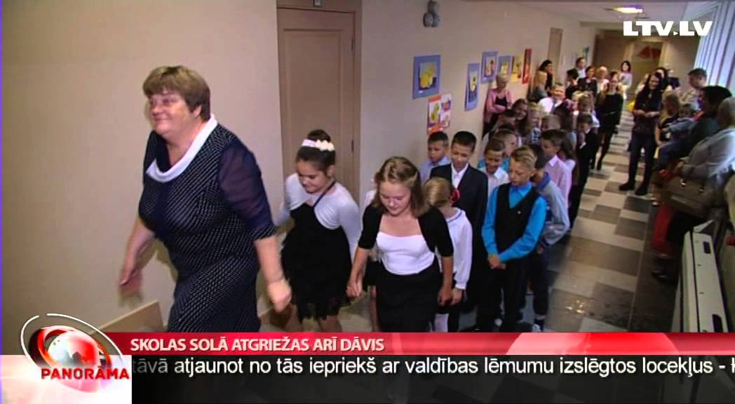 Skolas solā atgriežas arī Dāvis