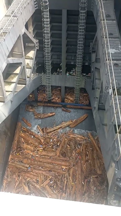 Spillway operation while dam flushing & sediments removal