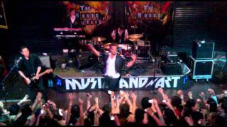 Veneno + El Duelo - Tan Bionica (08.10.2011)
