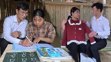 The kind CEO gave a warm coat to a single mother, taught her to read, and made her a bamboo bed.