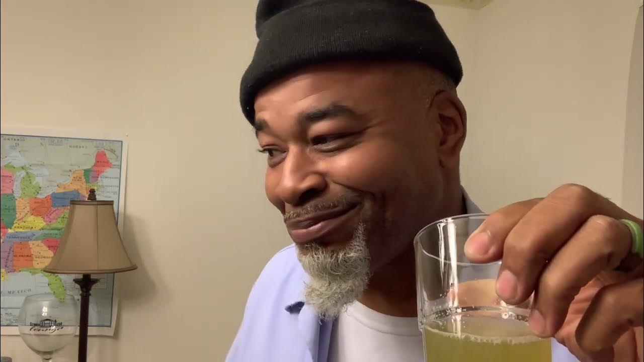 SUGARCANE JUICER! DRINKING SUGARCANE JUICE FOR THE 1ST TIME YouTube