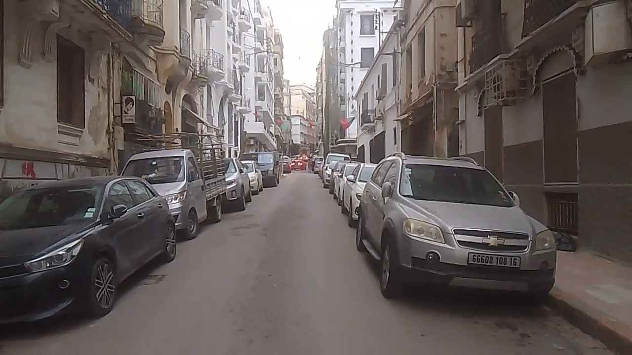 Balade dans les dédales d'Alger .
