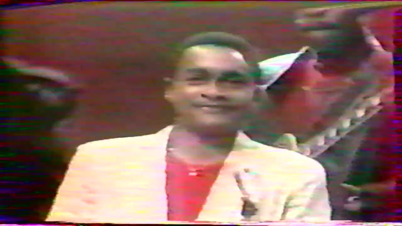 VICTORIA ELEISON SORTIE OFFICILELLE 1983