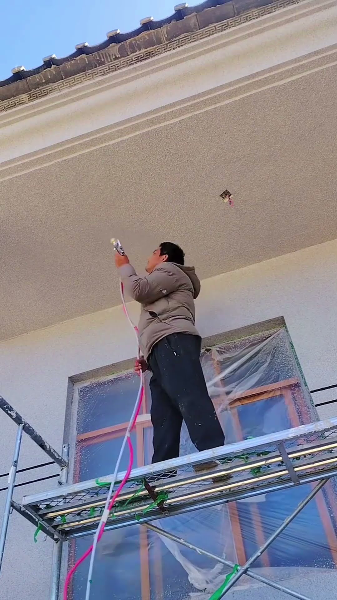 Eave sandblasting process- Good tools and machinery make work easy