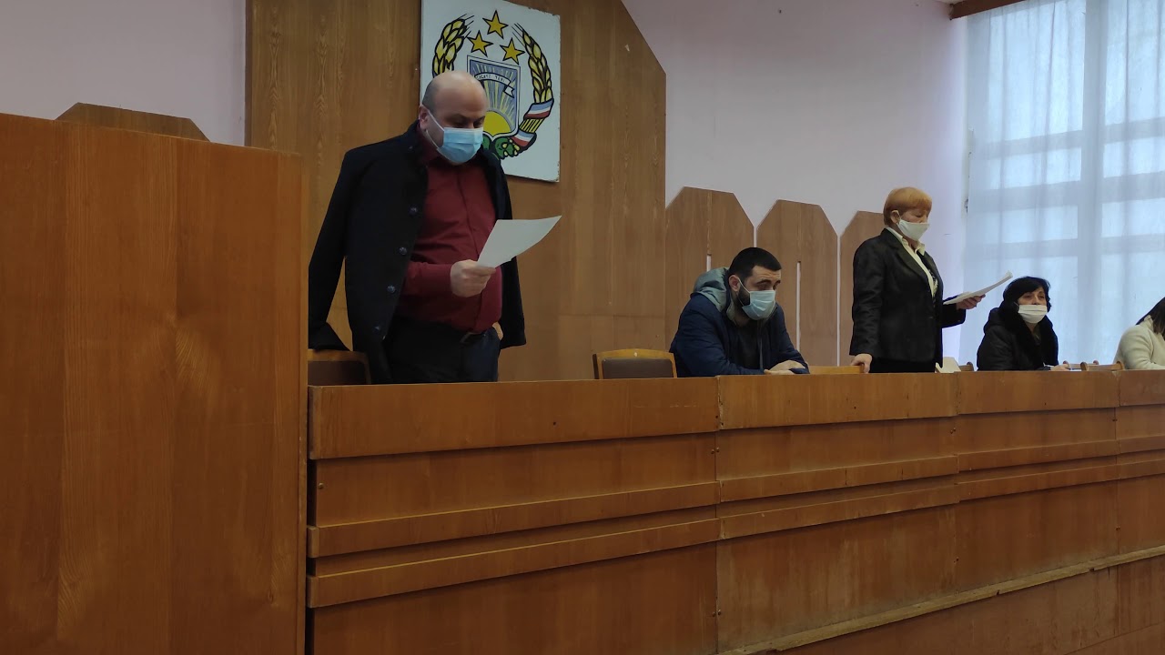 Советники от партии Социалистов необоснованно сокращают людей