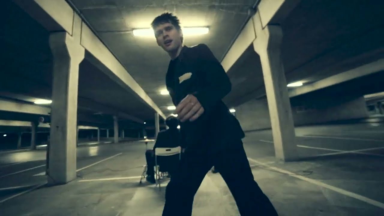 在 YouTube 上观看 Bay Faction - Eye Sore (Official Visualizer) 在 YouTube 上观看 Bay Faction - Eye Sore (Official Visualizer)