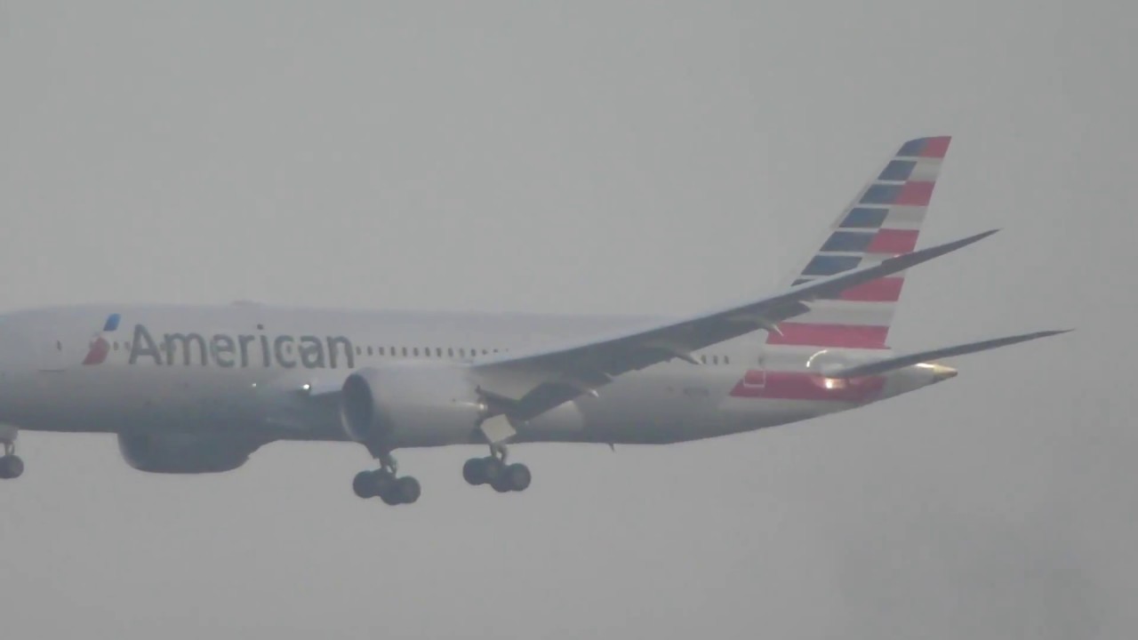 Aviation AA86 N817AN  Boeing 787 Dreamliner lands Heathrow 19feb17 810am from chicago
